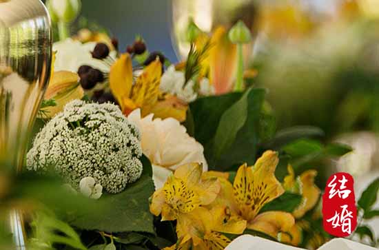 老黄历查询二零二三年九月十七适合订婚吗 九月订婚黄道吉日一览