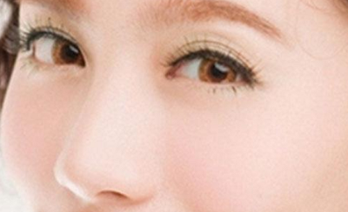 女人少见的极富贵痣女人脸上的痣图 女人少见的极富贵痣腋窝周围长痣很幸运