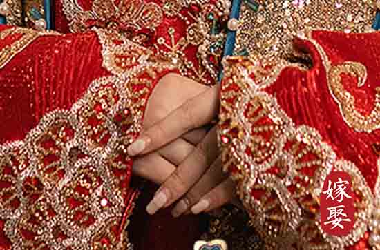 2024年11月订婚的黄道吉日有几天 好日子查询