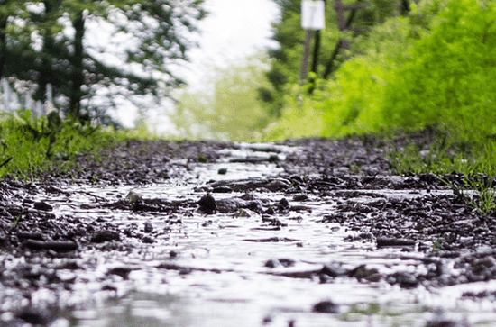 广东珠三角等地部分地区24日有暴雨或大暴雨 明天降水减少炎热回归 广东珠三角等地部分地区24日有暴雨或大暴雨 明天降水减少炎热回归