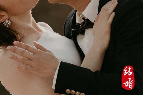 老黄历查询二零二四年九月廿六适合结婚吗 农历九月结婚最佳日期