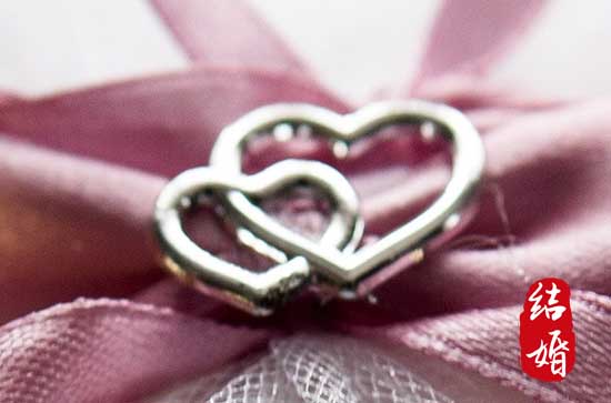 老黄历查询二零二四年七月十一适合求婚吗 农历七月求婚最好的吉日